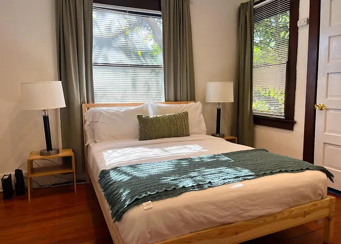 Echo Zen Hostel